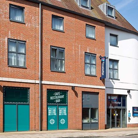 Travelodge Chichester Central Екстер'єр фото